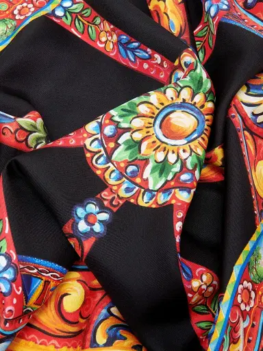 Dolce & Gabbana Women's Printed Silk Foulard | Thumbnail 2 Dolce & Gabbana Women's Printed Silk Foulard | Thumbnail 2