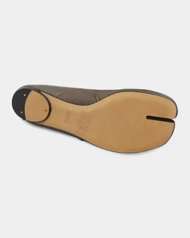 Maison Margiela Tabi Leather Split-Toe Ballerina Flats | Thumbnail 4 Maison Margiela Tabi Leather Split-Toe Ballerina Flats | Thumbnail 4