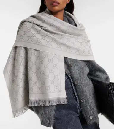 Gucci GG wool jacquard scarf | Thumbnail 4 Gucci GG wool jacquard scarf | Thumbnail 4