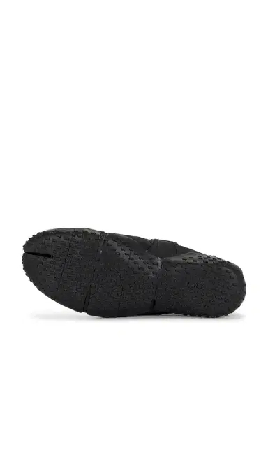 NikeSKIMS Rift Mesh Sneaker | Thumbnail 6 NikeSKIMS Rift Mesh Sneaker | Thumbnail 6