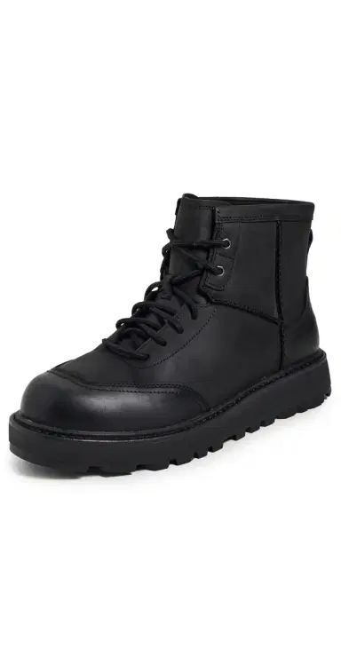UGG Idyllwild Lace Boots Black / Black 10 | Thumbnail 1 UGG Idyllwild Lace Boots Black / Black 10 | Thumbnail 1