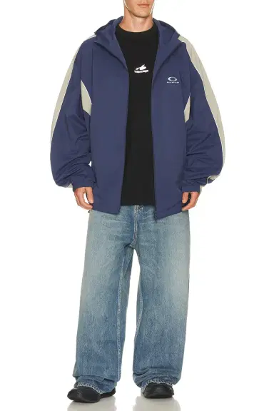 Balenciaga Baggy Fit Jeans | Thumbnail 4 Balenciaga Baggy Fit Jeans | Thumbnail 4