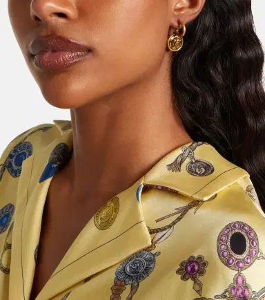 Versace Medusa hoop earrings | Thumbnail 5 Versace Medusa hoop earrings | Thumbnail 5