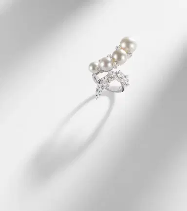 Yeprem Pearlescent 18kt white gold ring with diamonds and freshwater pearls | Thumbnail 3 Yeprem Pearlescent 18kt white gold ring with diamonds and freshwater pearls | Thumbnail 3
