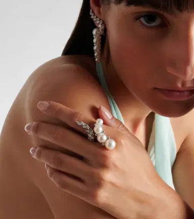 Yeprem Pearlescent 18kt white gold ring with diamonds and freshwater pearls | Thumbnail 4 Yeprem Pearlescent 18kt white gold ring with diamonds and freshwater pearls | Thumbnail 4