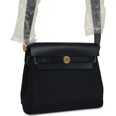 HERMÈS Hermes Herbag Zip 20 Mini Bleu Indigo Toile Militaire Canvas and Vache Hunter Gold Hardware | Thumbnail 2 HERMÈS Hermes Herbag Zip 20 Mini Bleu Indigo Toile Militaire Canvas and Vache Hunter Gold Hardware | Thumbnail 2