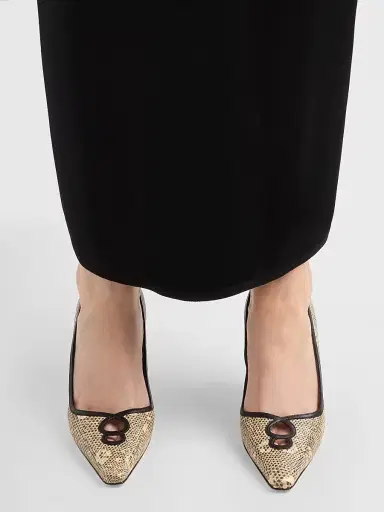 Manolo Blahnik Women's Berry Snake-Embossed Leather Stiletto Pumps | Thumbnail 2 Manolo Blahnik Women's Berry Snake-Embossed Leather Stiletto Pumps | Thumbnail 2