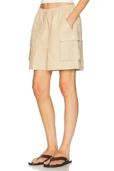 Nike Mid-Rise Loose 5 Cargo Short | Thumbnail 3 Nike Mid-Rise Loose 5 Cargo Short | Thumbnail 3
