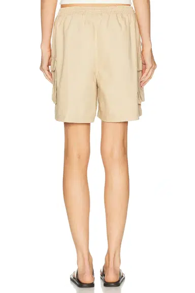 Nike Mid-Rise Loose 5 Cargo Short | Thumbnail 4 Nike Mid-Rise Loose 5 Cargo Short | Thumbnail 4