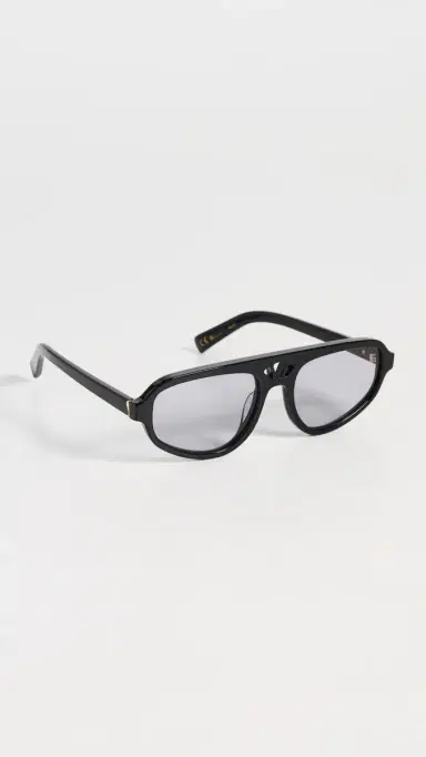 Luv Lou The Dakota Sunglasses Black One Size | Thumbnail 4 Luv Lou The Dakota Sunglasses Black One Size | Thumbnail 4