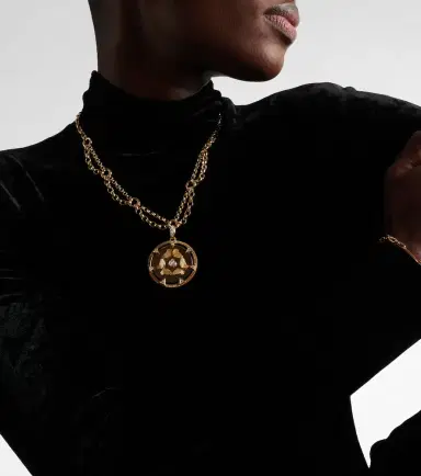 FoundRae Reverie Oversized 18k gold pendant with diamonds | Thumbnail 2 FoundRae Reverie Oversized 18k gold pendant with diamonds | Thumbnail 2