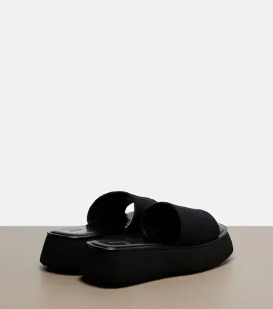 Gucci GG canvas platform slides | Thumbnail 2 Gucci GG canvas platform slides | Thumbnail 2