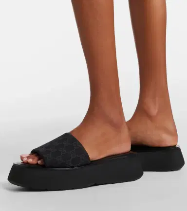 Gucci GG canvas platform slides | Thumbnail 6 Gucci GG canvas platform slides | Thumbnail 6