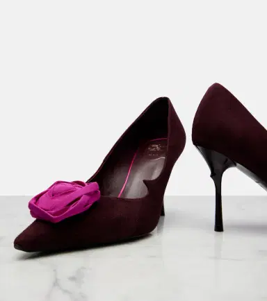 Roger Vivier Rose Vivier floral-appliqué suede pumps | Thumbnail 2 Roger Vivier Rose Vivier floral-appliqué suede pumps | Thumbnail 2