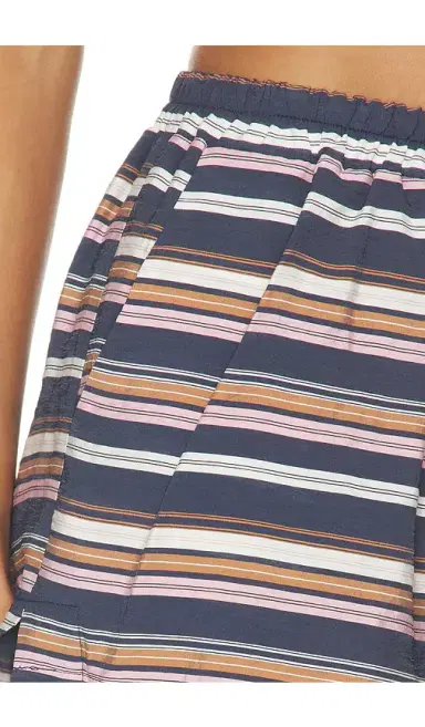 Milkwhite Horizontal Short | Thumbnail 6 Milkwhite Horizontal Short | Thumbnail 6