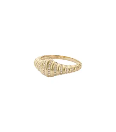 Yvonne Léon Yvonne Léon Chevalière Nano 9kt gold ring with diamonds | Thumbnail 1 Yvonne Léon Yvonne Léon Chevalière Nano 9kt gold ring with diamonds | Thumbnail 1