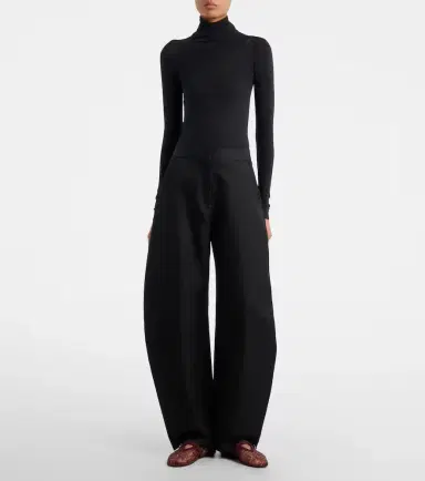 Alaïa Alaïa Embellished fishnet ballet flats | Thumbnail 6 Alaïa Alaïa Embellished fishnet ballet flats | Thumbnail 6
