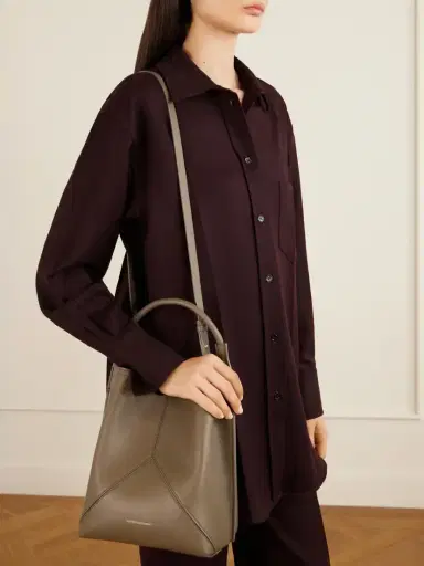 Victoria Beckham The Victoria Bucket Leather Shoulder Bag | Thumbnail 2 Victoria Beckham The Victoria Bucket Leather Shoulder Bag | Thumbnail 2