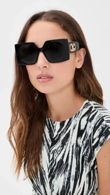 Valentino Vain Bold Sunglasses Black-Black-Grey One Size | Thumbnail 3 Valentino Vain Bold Sunglasses Black-Black-Grey One Size | Thumbnail 3