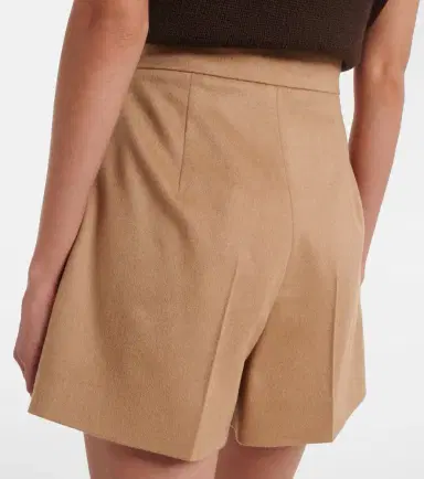 Max Mara Pleated camel hair shorts | Thumbnail 4 Max Mara Pleated camel hair shorts | Thumbnail 4