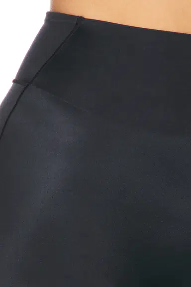 NikeSKIMS Shine Bonded Waist 5 Short | Thumbnail 7 NikeSKIMS Shine Bonded Waist 5 Short | Thumbnail 7