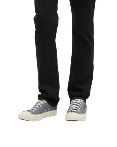 Comme des Garçons x Converse Men's Chuck Taylor Low-Top Canvas Sneakers | Thumbnail 1 Comme des Garçons x Converse Men's Chuck Taylor Low-Top Canvas Sneakers | Thumbnail 1