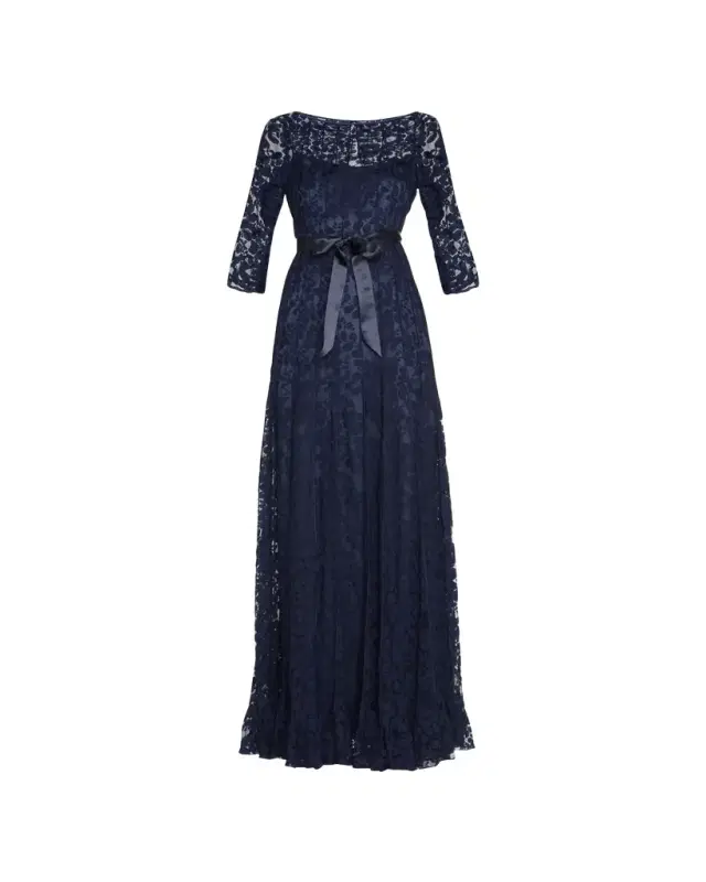 3/4-Sleeve Lace Overlay Gown 3/4-Sleeve Lace Overlay Gown