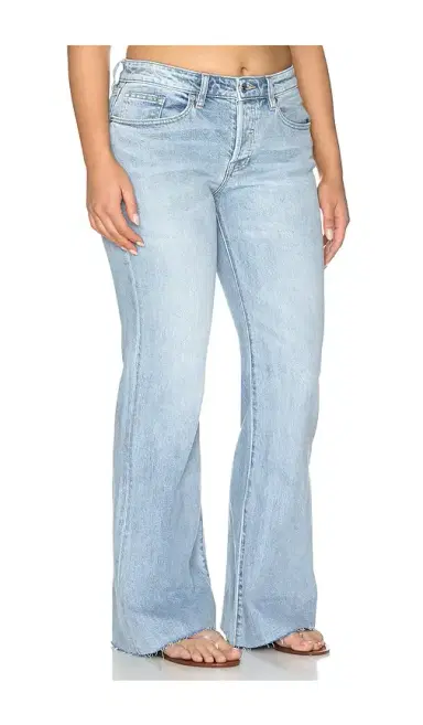 GOOD AMERICAN Vintage Low Rise Relaxed Flare Jeans | Thumbnail 4 GOOD AMERICAN Vintage Low Rise Relaxed Flare Jeans | Thumbnail 4