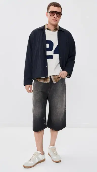 Acne Studios Judda Trafalgar Denim Shorts Black | Thumbnail 2 Acne Studios Judda Trafalgar Denim Shorts Black | Thumbnail 2