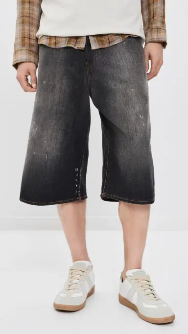 Acne Studios Judda Trafalgar Denim Shorts Black | Thumbnail 3 Acne Studios Judda Trafalgar Denim Shorts Black | Thumbnail 3
