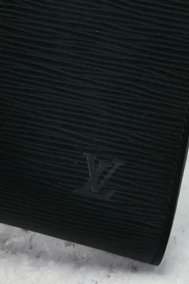 FWRD Renew Louis Vuitton Epi Pochette Accessoires 24 Shoulder Bag | Thumbnail 6 FWRD Renew Louis Vuitton Epi Pochette Accessoires 24 Shoulder Bag | Thumbnail 6