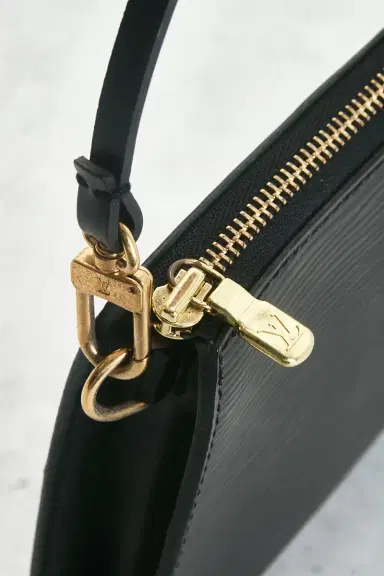 FWRD Renew Louis Vuitton Epi Pochette Accessoires 24 Shoulder Bag | Thumbnail 7 FWRD Renew Louis Vuitton Epi Pochette Accessoires 24 Shoulder Bag | Thumbnail 7