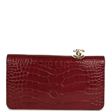 Chanel Chanel CC Clutch Burgundy Croc Embossed Calfskin Gold Hardware | Thumbnail 4 Chanel Chanel CC Clutch Burgundy Croc Embossed Calfskin Gold Hardware | Thumbnail 4