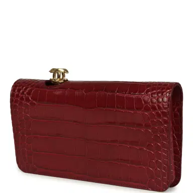 Chanel Chanel CC Clutch Burgundy Croc Embossed Calfskin Gold Hardware | Thumbnail 5 Chanel Chanel CC Clutch Burgundy Croc Embossed Calfskin Gold Hardware | Thumbnail 5