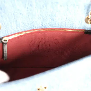 Chanel Chanel Medium "Eyes on You" Flap Bag Blue Denim Gold Hardware | Thumbnail 9 Chanel Chanel Medium "Eyes on You" Flap Bag Blue Denim Gold Hardware | Thumbnail 9