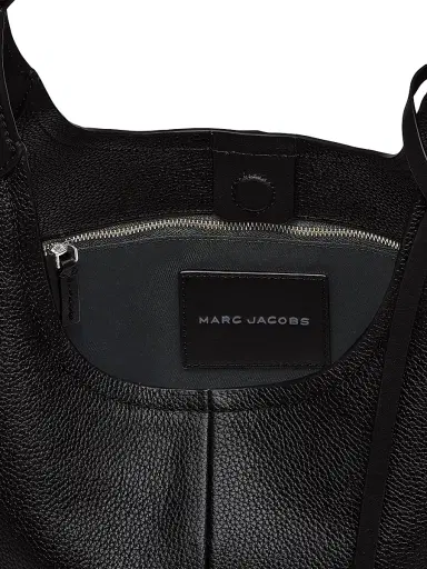 Marc Jacobs Women's Belted Leather Sack Bag - Black | Thumbnail 6 Marc Jacobs Women's Belted Leather Sack Bag - Black | Thumbnail 6