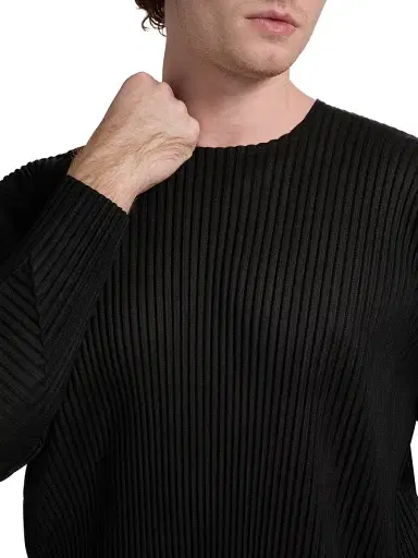 Homme Plissé Issey Miyake Men's Agave Mesh Pleated Top - Black - Size XL | Thumbnail 6 Homme Plissé Issey Miyake Men's Agave Mesh Pleated Top - Black - Size XL | Thumbnail 6