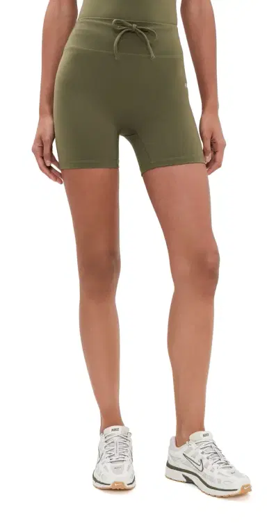 FORM Drawstring Shorts Olive | Thumbnail 1 FORM Drawstring Shorts Olive | Thumbnail 1