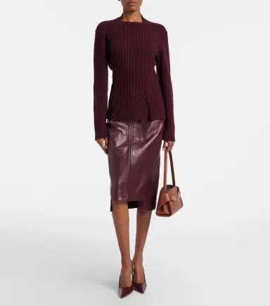 Ferragamo Hug East-West Small leather shoulder bag | Thumbnail 5 Ferragamo Hug East-West Small leather shoulder bag | Thumbnail 5