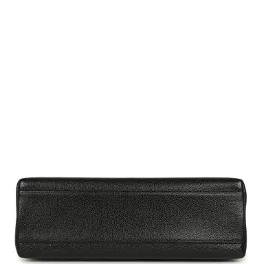 Chanel Vintage Chanel Medium Shoulder Bag Black Caviar Gold Hardware | Thumbnail 6 Chanel Vintage Chanel Medium Shoulder Bag Black Caviar Gold Hardware | Thumbnail 6