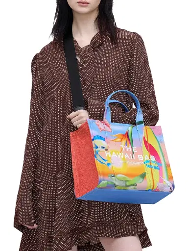 Marc Jacobs Women's The City Medium Hawaii Cotton-Blend Tote Bag - Hawaii | Thumbnail 2 Marc Jacobs Women's The City Medium Hawaii Cotton-Blend Tote Bag - Hawaii | Thumbnail 2