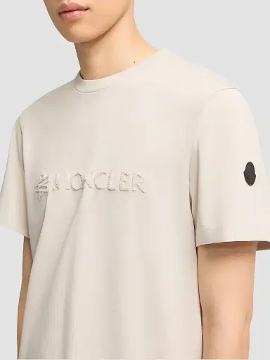 Moncler Men's Crewneck T-Shirt in Cotton - White | Thumbnail 4 Moncler Men's Crewneck T-Shirt in Cotton - White | Thumbnail 4