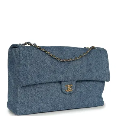 Chanel Chanel Maxi "Souplissimo" Large Flap Bag Blue Denim Gold Hardware | Thumbnail 2 Chanel Chanel Maxi "Souplissimo" Large Flap Bag Blue Denim Gold Hardware | Thumbnail 2