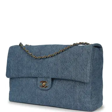 Chanel Chanel Maxi "Souplissimo" Large Flap Bag Blue Denim Gold Hardware | Thumbnail 5 Chanel Chanel Maxi "Souplissimo" Large Flap Bag Blue Denim Gold Hardware | Thumbnail 5