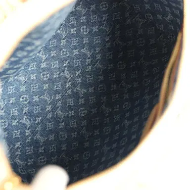 Louis Vuitton Louis Vuitton X Takashi Murakami Soft Speedy Bandouliere 30 Cherry White Monogram Gold Hardware | Thumbnail 8 Louis Vuitton Louis Vuitton X Takashi Murakami Soft Speedy Bandouliere 30 Cherry White Monogram Gold Hardware | Thumbnail 8