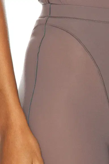 NikeSKIMS Weightless V-Panel Tight | Thumbnail 6 NikeSKIMS Weightless V-Panel Tight | Thumbnail 6