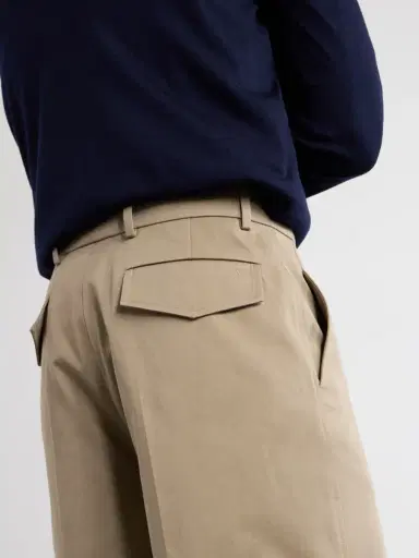 Valentino Garavani Straight-Leg Cotton-Gabardine Shorts - Men | Thumbnail 5 Valentino Garavani Straight-Leg Cotton-Gabardine Shorts - Men | Thumbnail 5