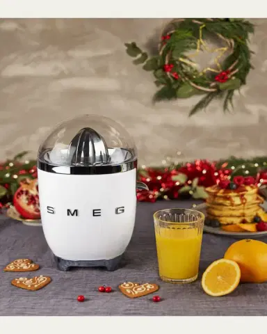 Smeg Retro-Style Electric Citrus Juicer | Thumbnail 5 Smeg Retro-Style Electric Citrus Juicer | Thumbnail 5