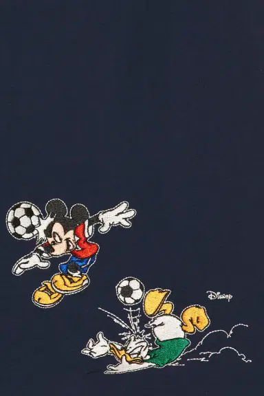 adidas Originals x Brain Dead x Disney Short | Thumbnail 6 adidas Originals x Brain Dead x Disney Short | Thumbnail 6