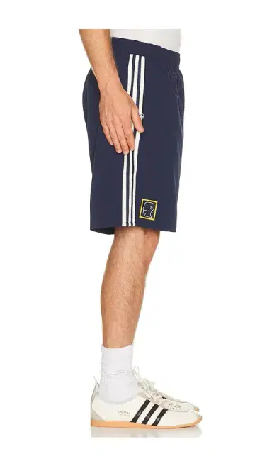 adidas Originals x Brain Dead x Disney Short | Thumbnail 8 adidas Originals x Brain Dead x Disney Short | Thumbnail 8